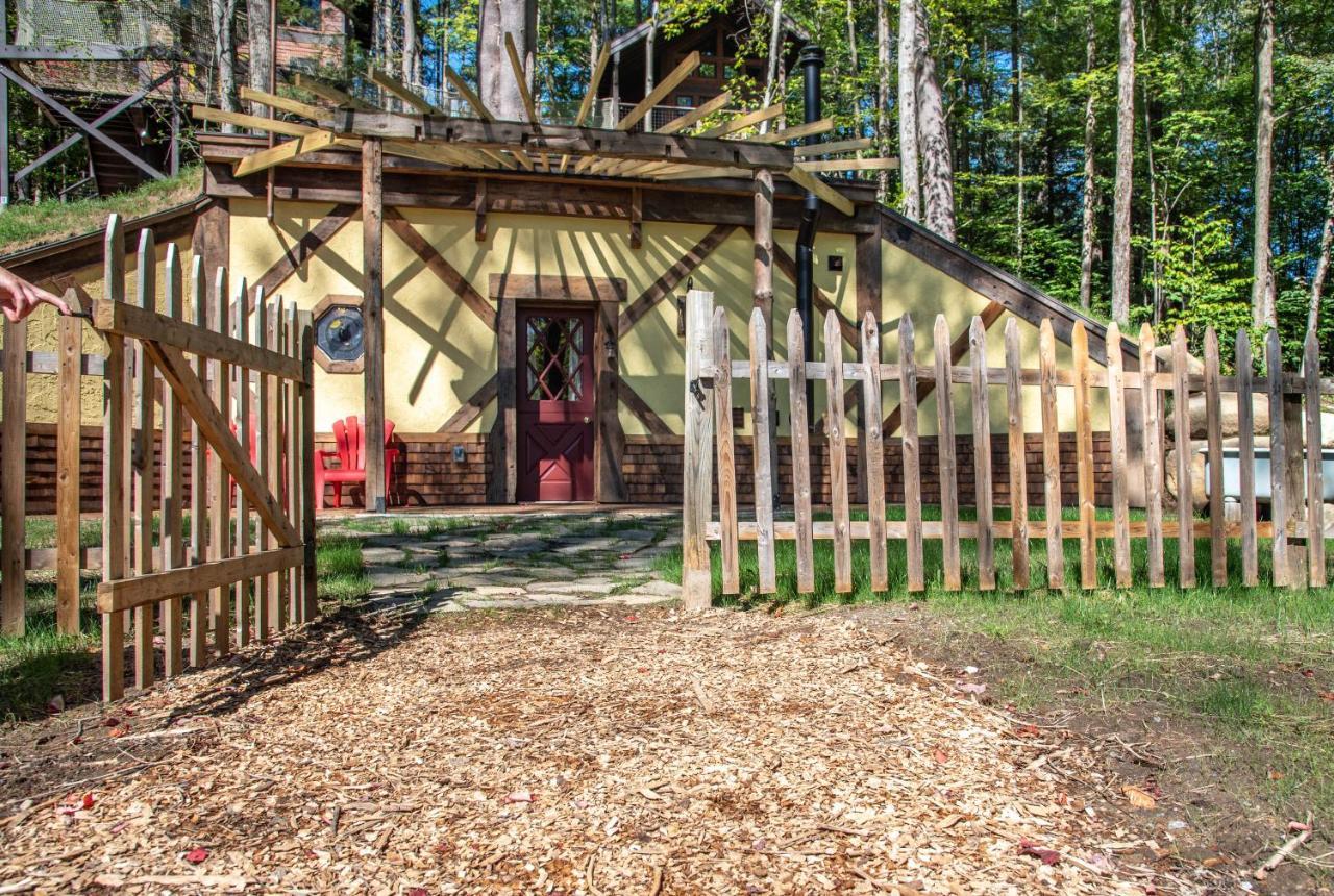 Trekker, Treehouses Cabins And Lodge Rooms Лейк Джордж Екстериор снимка